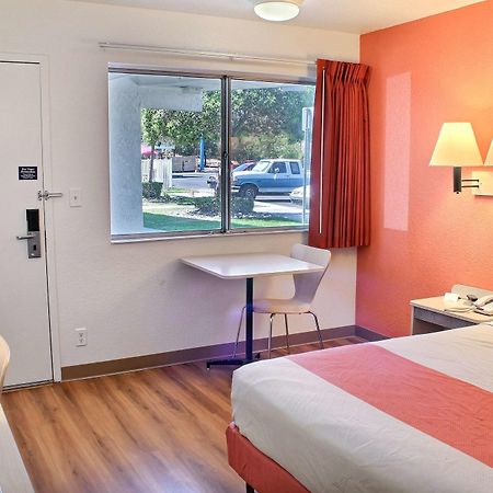 Motel 6-Atascadero, Ca מראה חיצוני תמונה